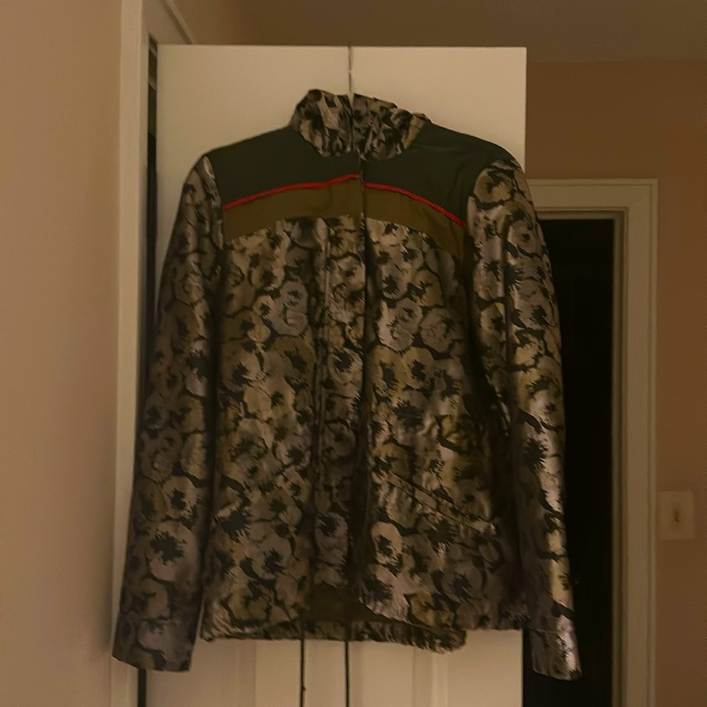 Like new fun jacket  weatherproof